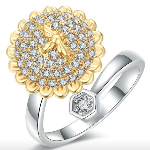 Spinning Bee in Crystal Flower, Stress relief ring, adjustable - Picture 8 of 8